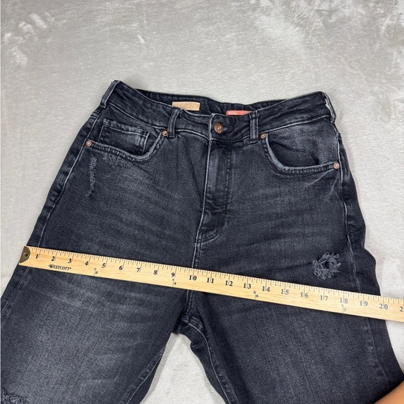 Anthropologie Pilcro The Vintage Straight Black Distressed Raw Hem Jeans Size 31 - Picture 6 of 16